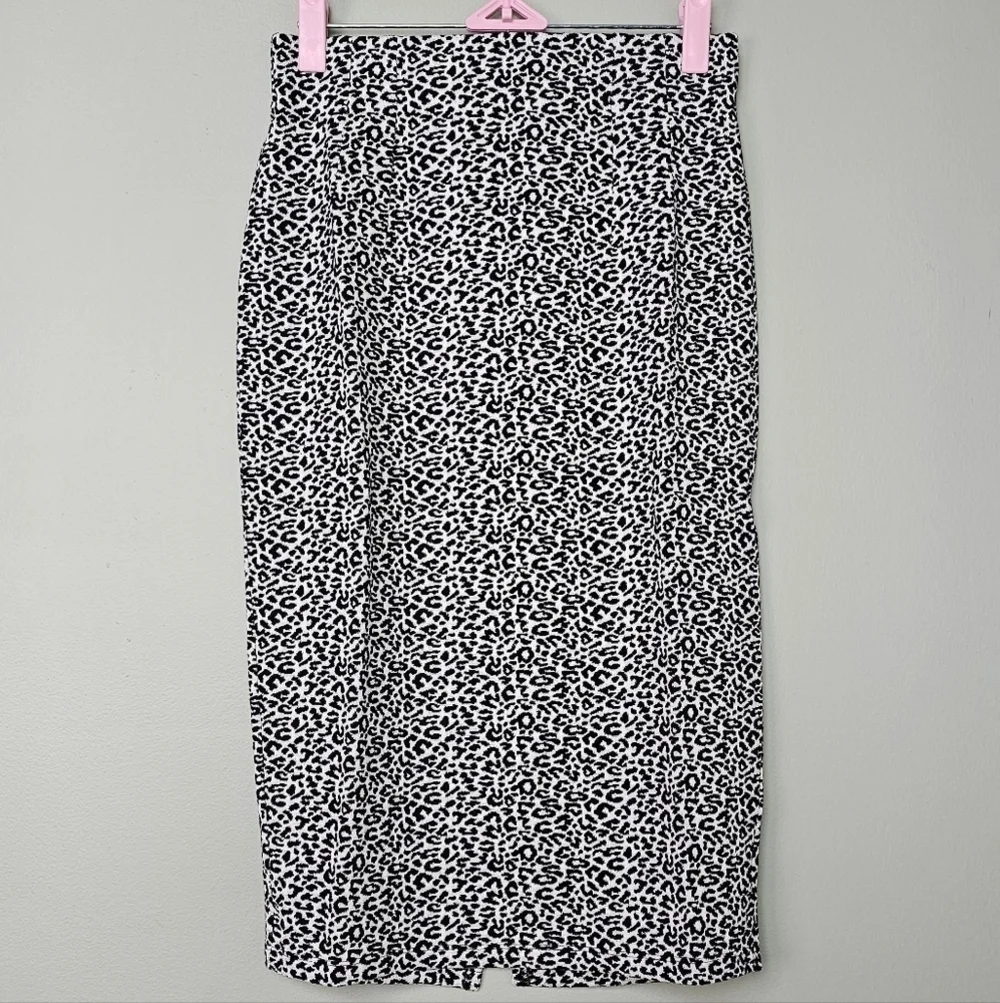 Maeve Anthropologie Knee-Length Pencil Skirt |  Black Pattern Animal Print